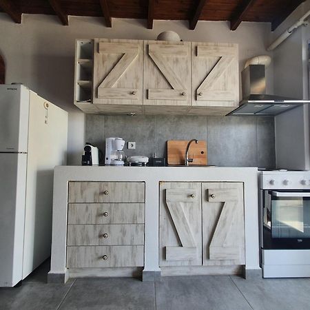 Agios Nikolaos Beach House กิโมลอส ภายนอก รูปภาพ