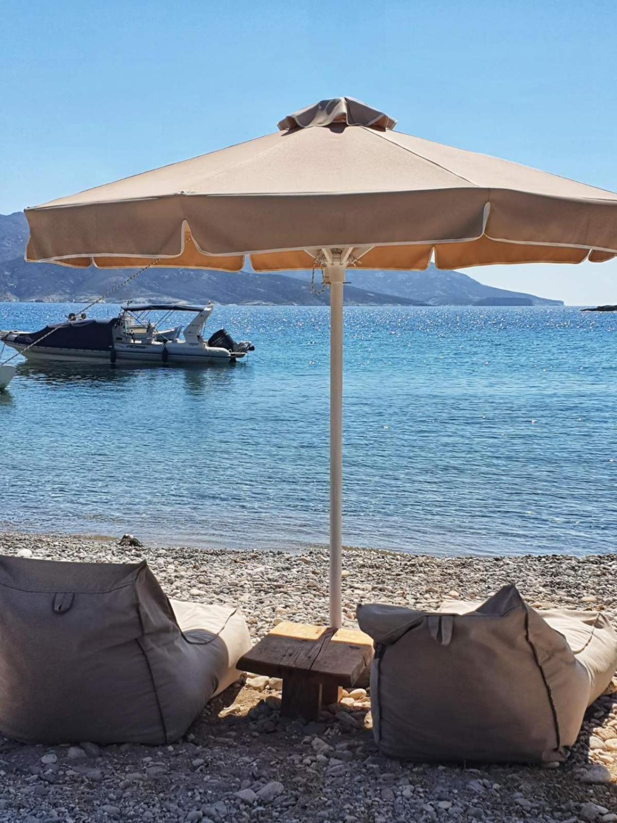 Agios Nikolaos Beach House กิโมลอส ภายนอก รูปภาพ