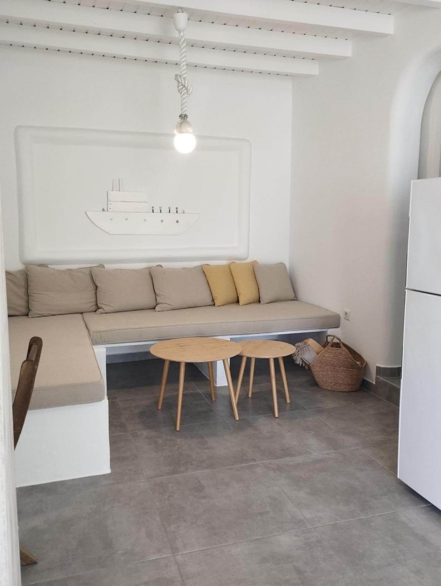 Agios Nikolaos Beach House กิโมลอส ภายนอก รูปภาพ